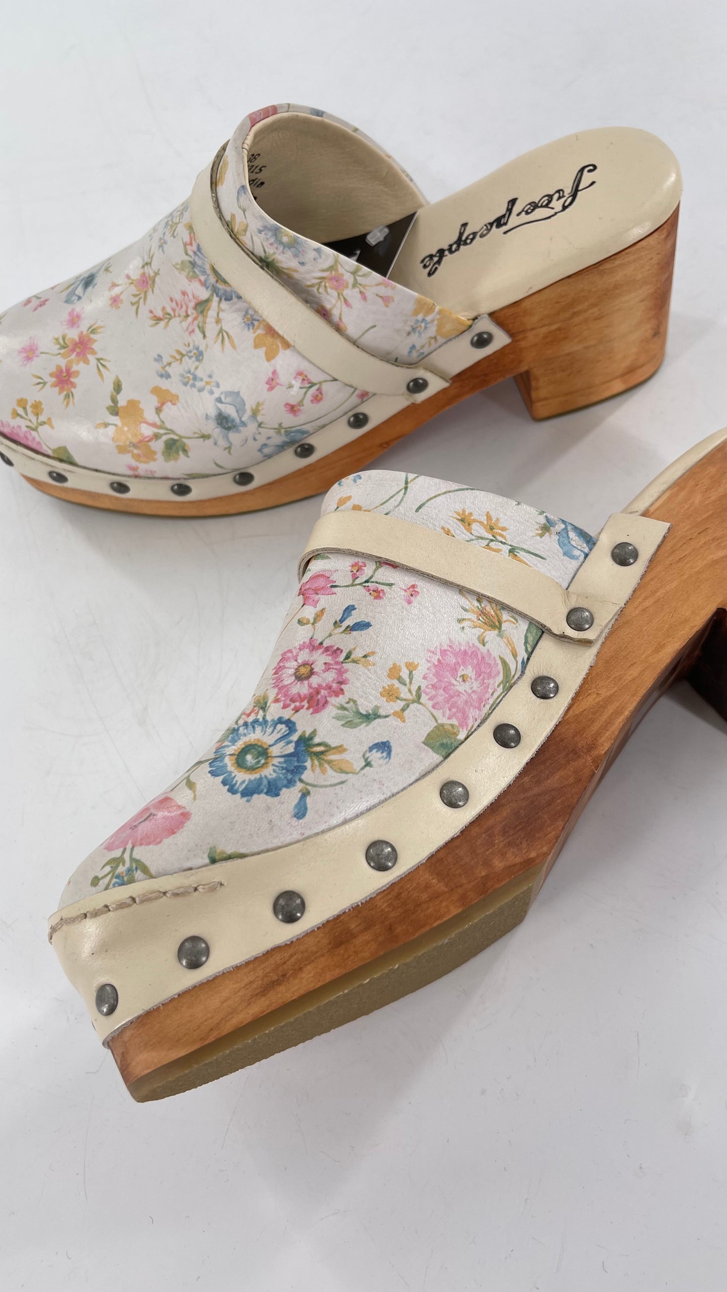 Free People Calabasas Off White Clogs with Floral Design (38)