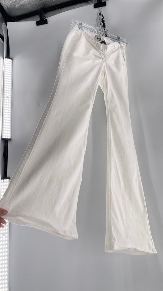 BDG White Frayed Waistline Scrunch Front Bell Bottoms (27)