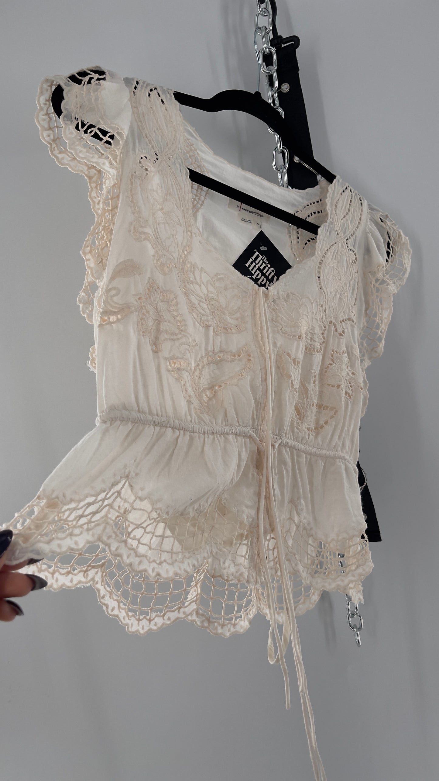 Anthropologie Off White Embroidered Perforated Lace Tie Waist Tank (XS)