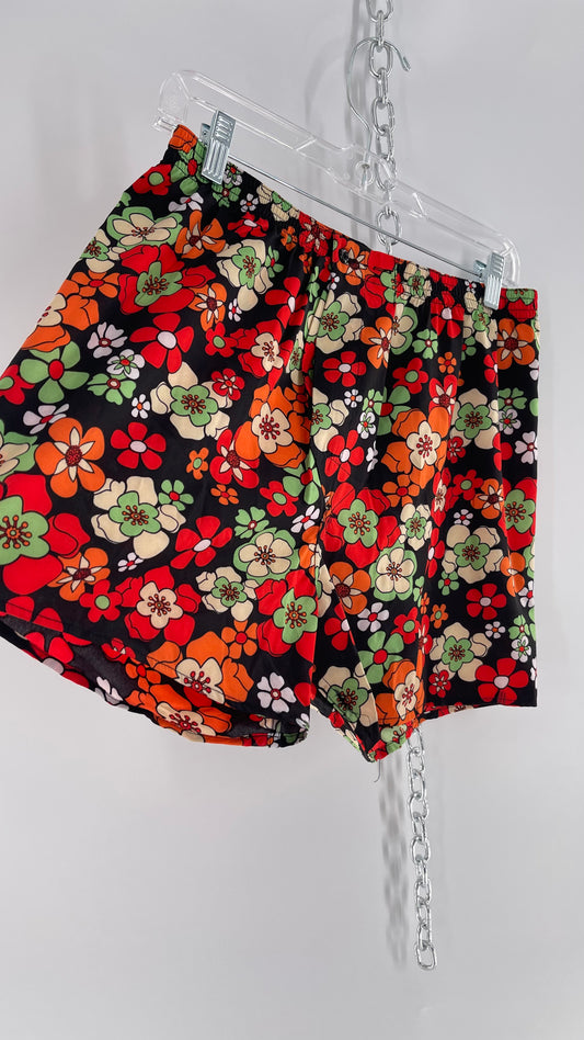 BDG Urban Outfitters Vintage Floral Contrast Shorts (Small)