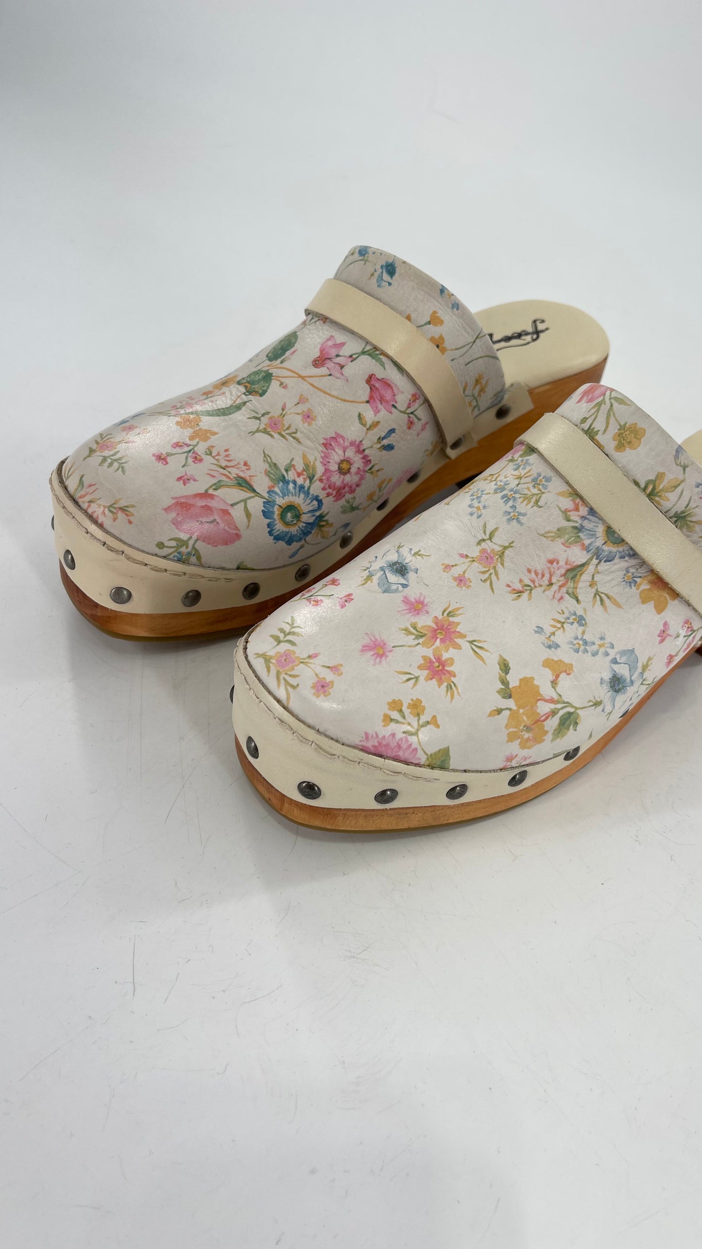 Free People Calabasas Off White Clogs with Floral Design (38)