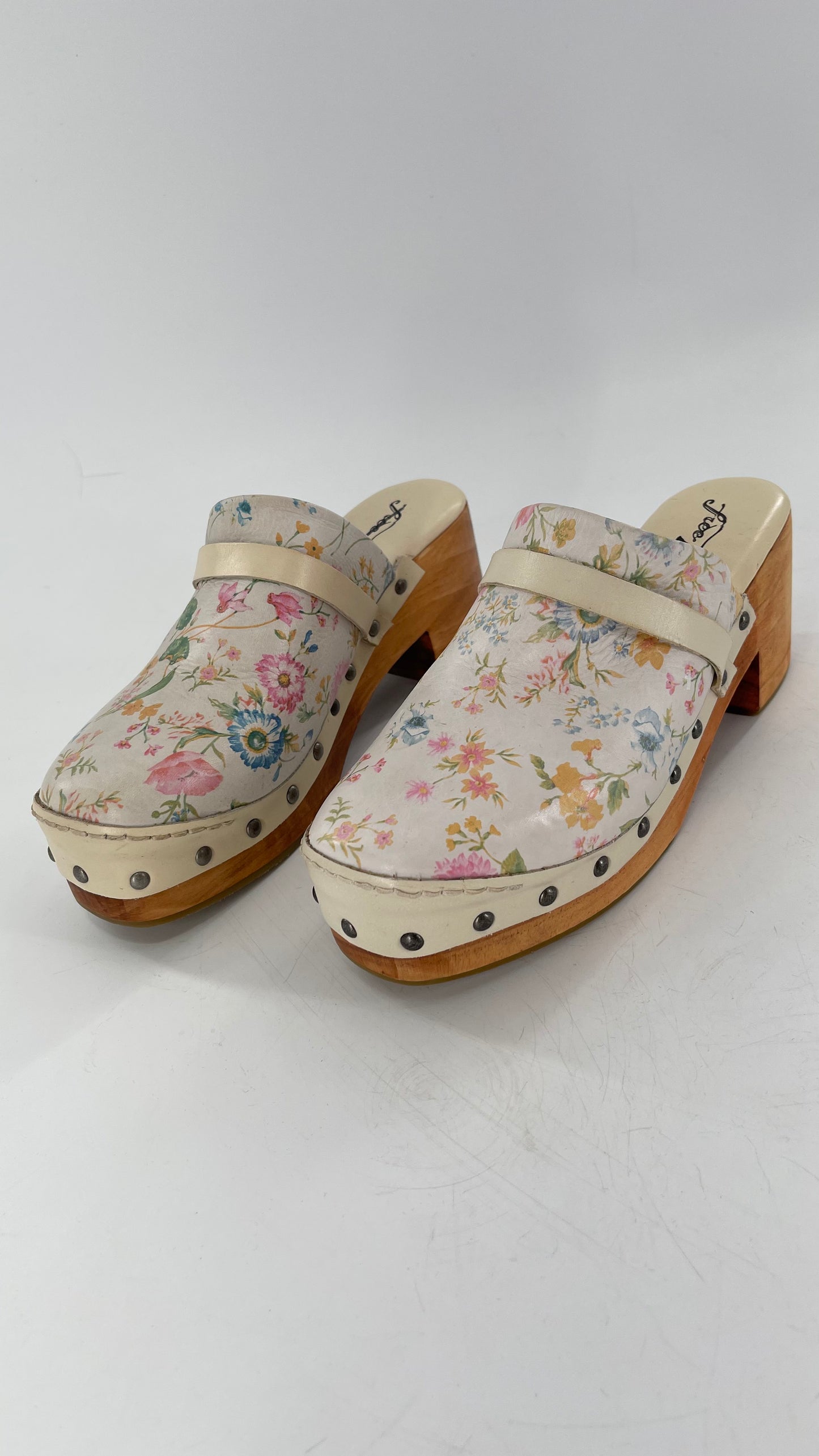 Free People Calabasas Off White Clogs with Floral Design (38)