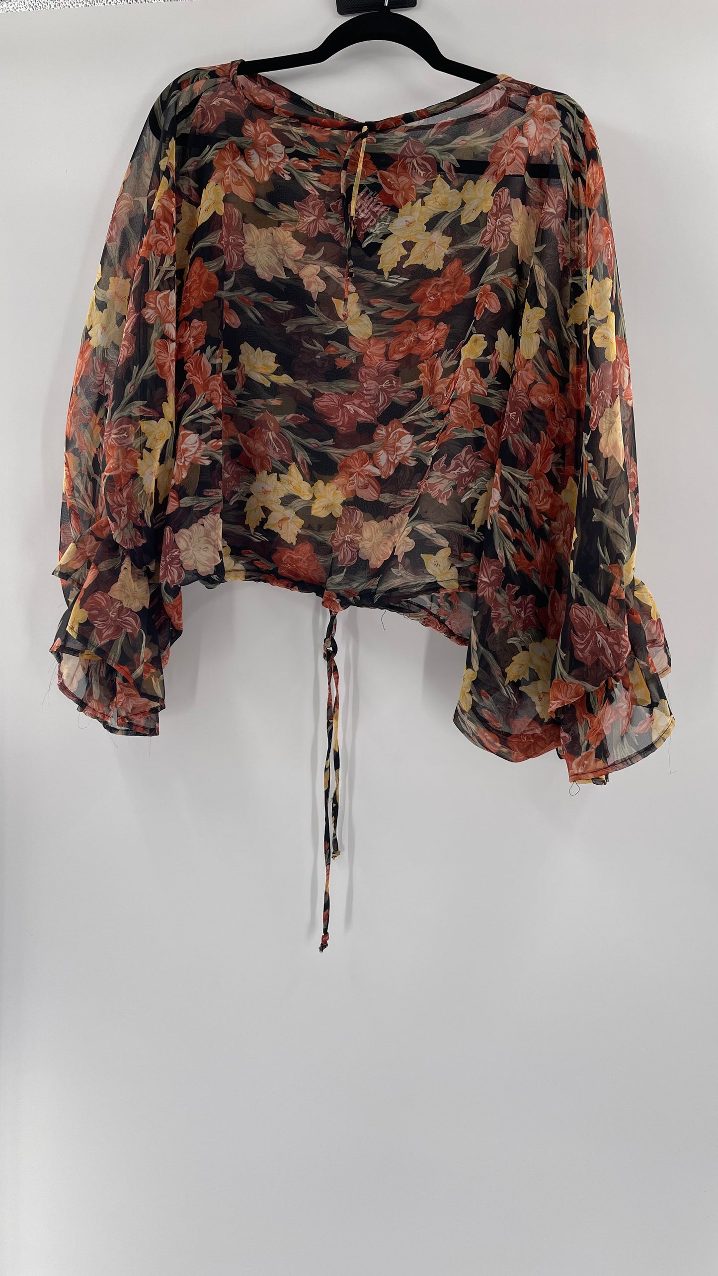 Unmarked Sheer Floral Cropped Long Sleeve (Medium)