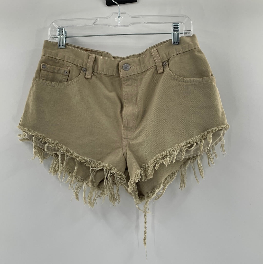 Vintage Frayed Levi 555 Shorts - Distressed Hem (Size Guys Fit 12)