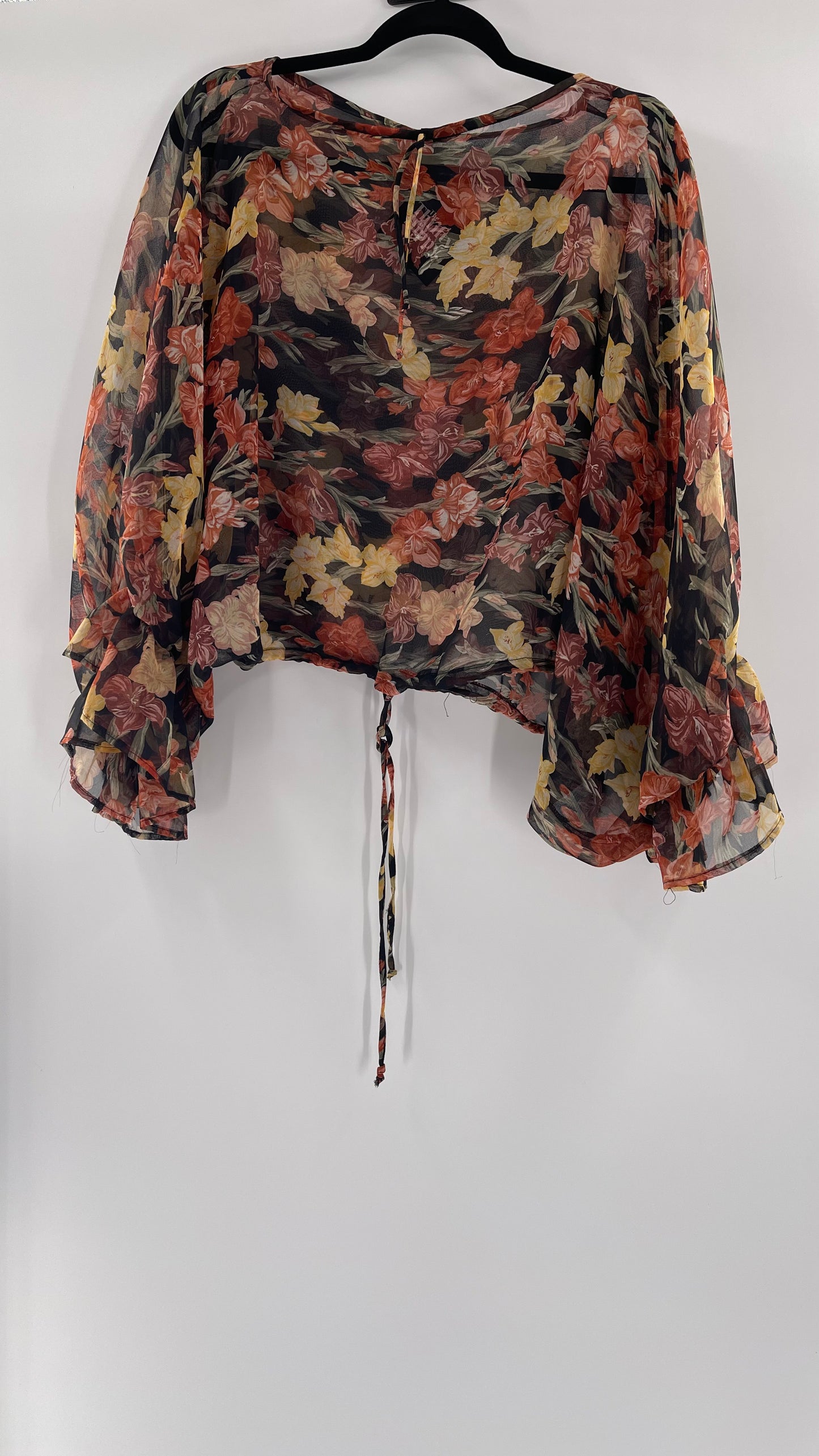 Unmarked Sheer Floral Cropped Long Sleeve (Medium)