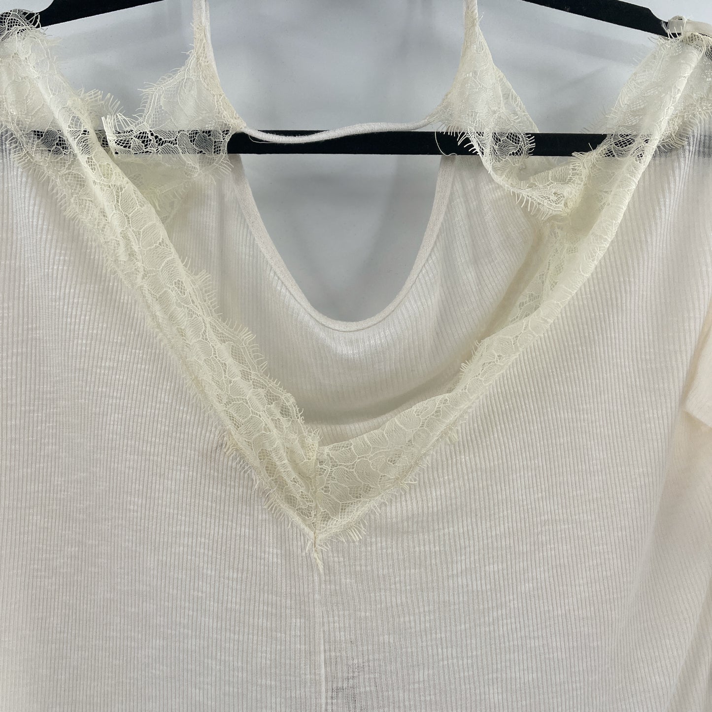 Pins and Needles White Lace Cold Shoulder (XS)