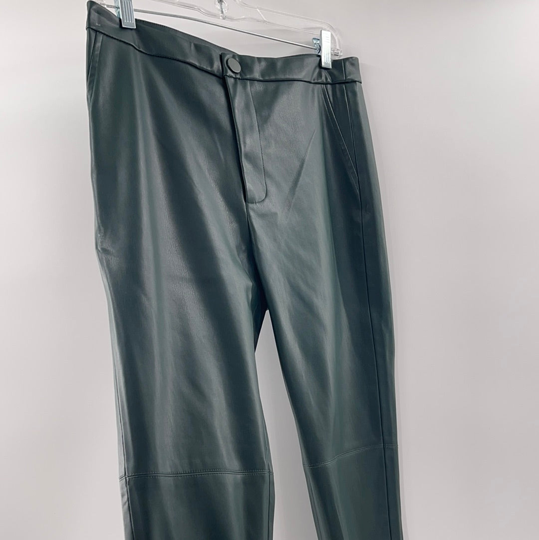 Zara Dark Green Faux Leather Leggings | Leather leggings, Faux leather  leggings, Zara