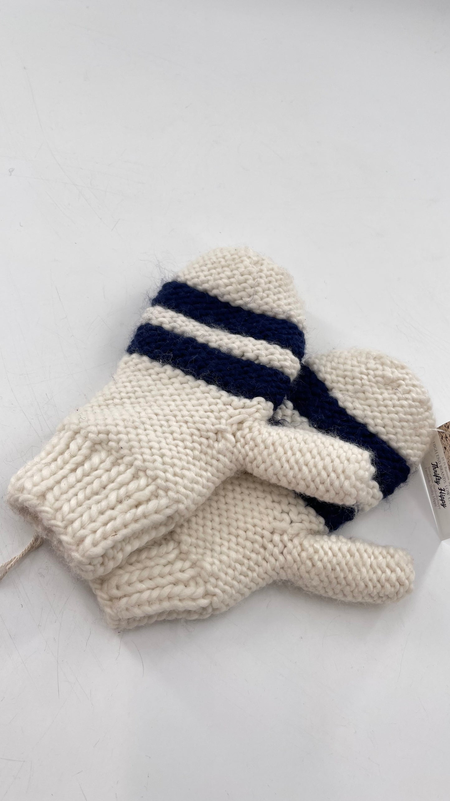 Anthropologie White/Navy Knit Mittens