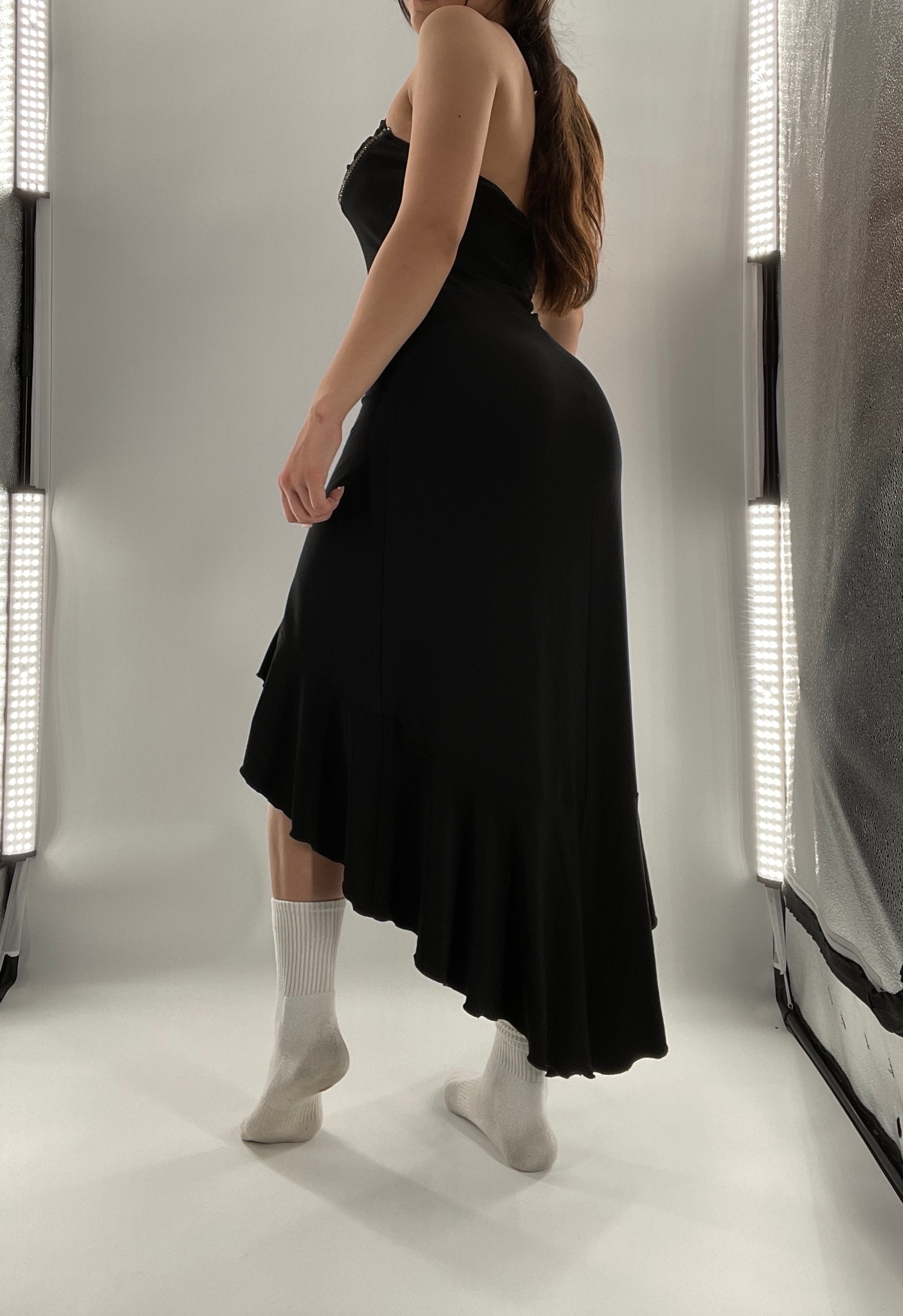 Vintage 90s Roberta Black Maxi (Medium) The Thrifty Hippy Vintage 90s Roberta Black Maxi (Medium) The Thrifty Hippy