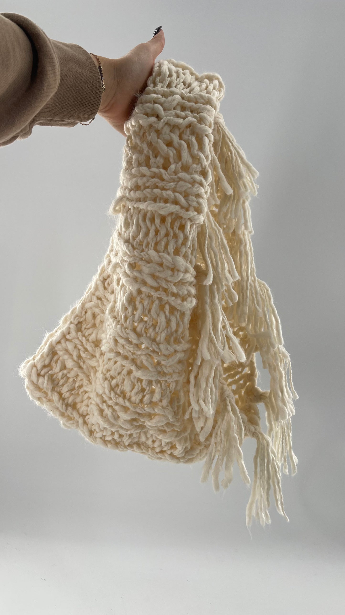 American Eagle Outfitters Beige Knit Scarf