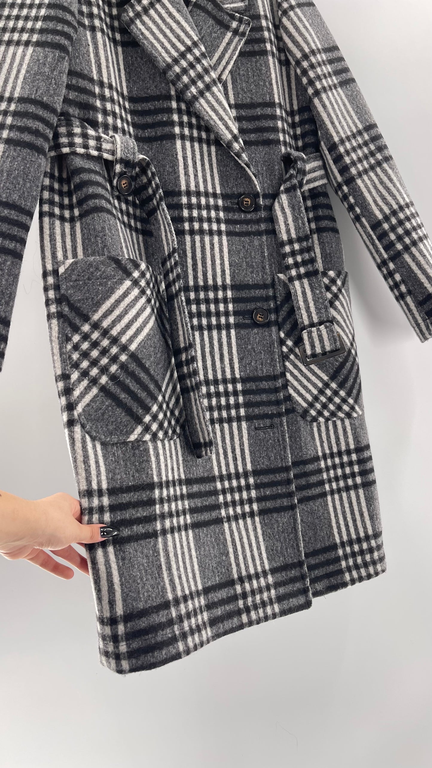 Motherhood Maternity winter coat Black, white, grey plaid - Size S