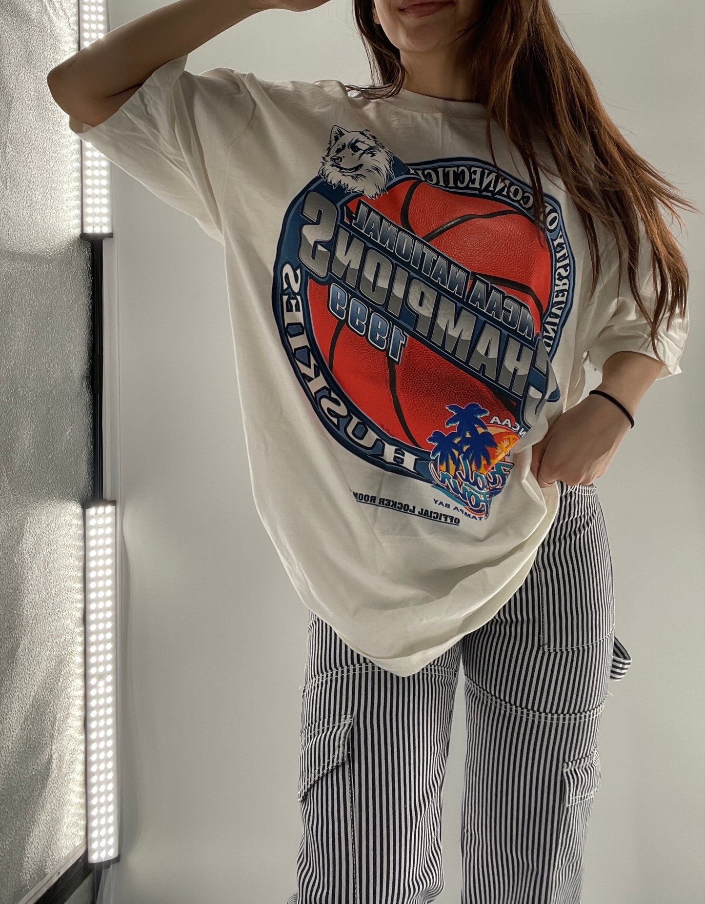 Deadstock Vintage UCONN NCAA Championships 1999 T Shirt (XL)