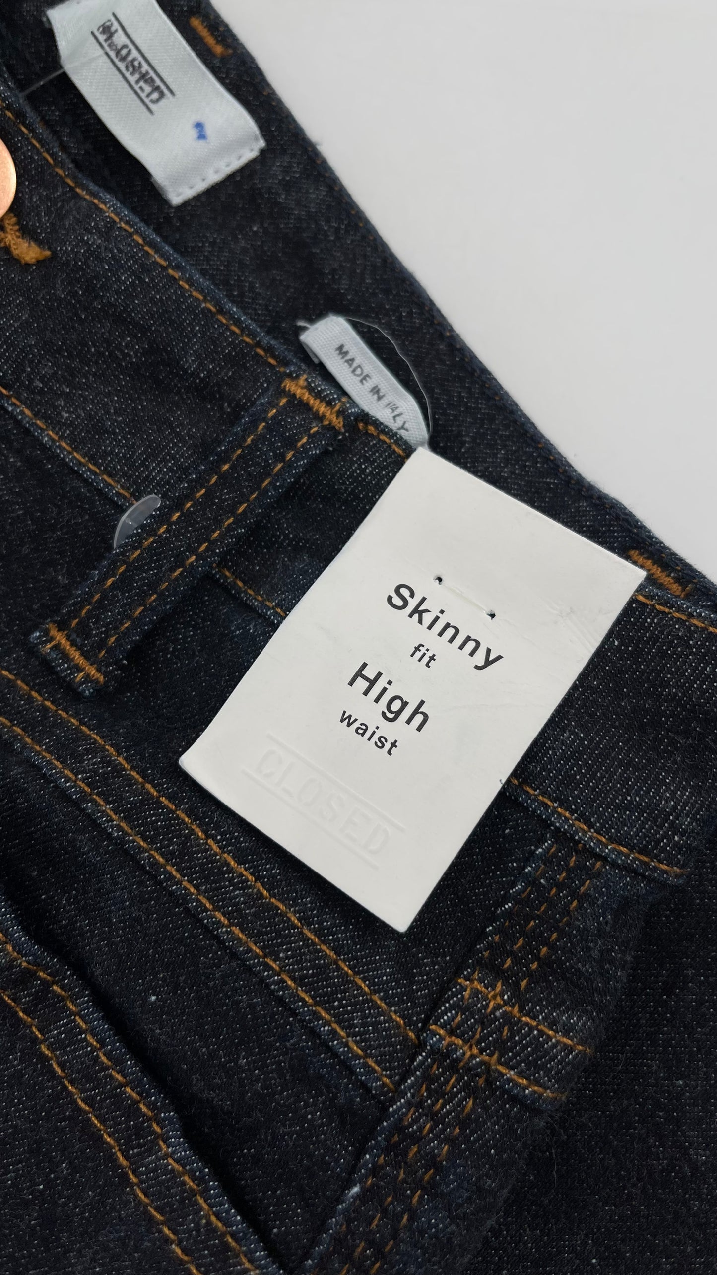 CLOSED Skinny Fit High Waist Jeans - Made in Italy- with Tags (Size 24)