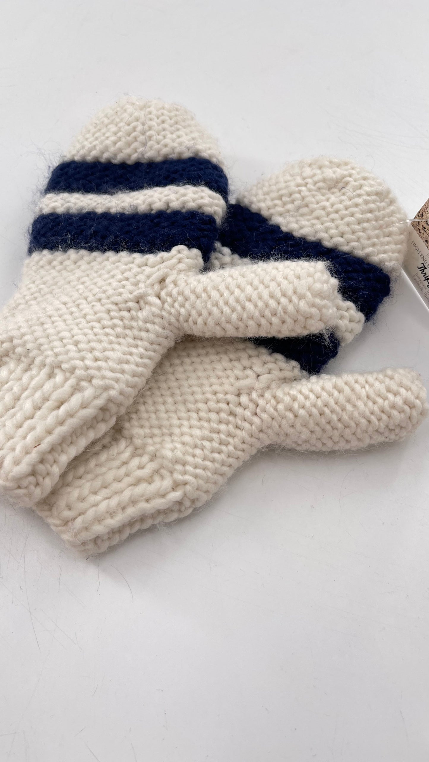 Anthropologie White/Navy Knit Mittens