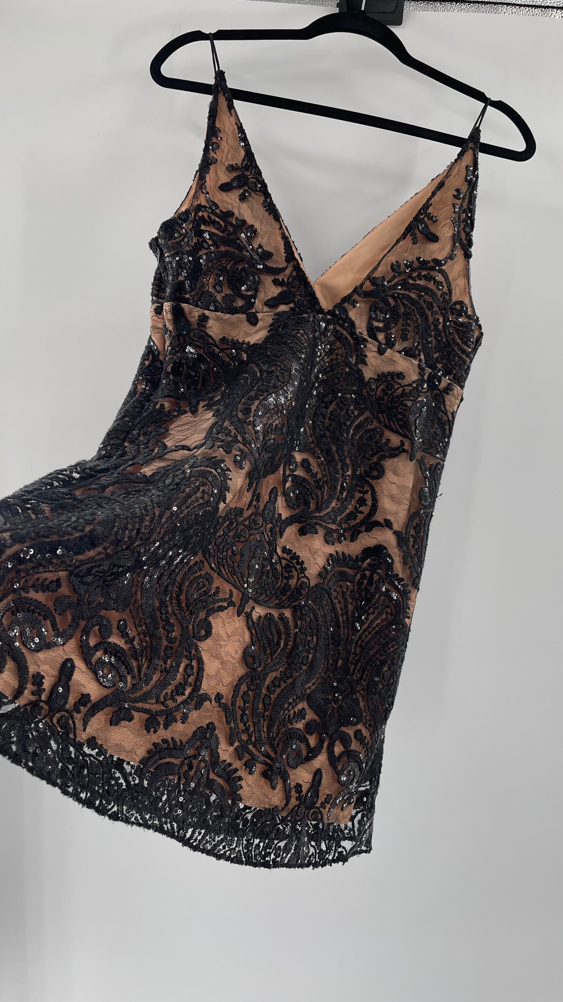 night shimmers mini dress free people Free People Night Shimmers Mini Dress Plunge Sequin Lace Nude
