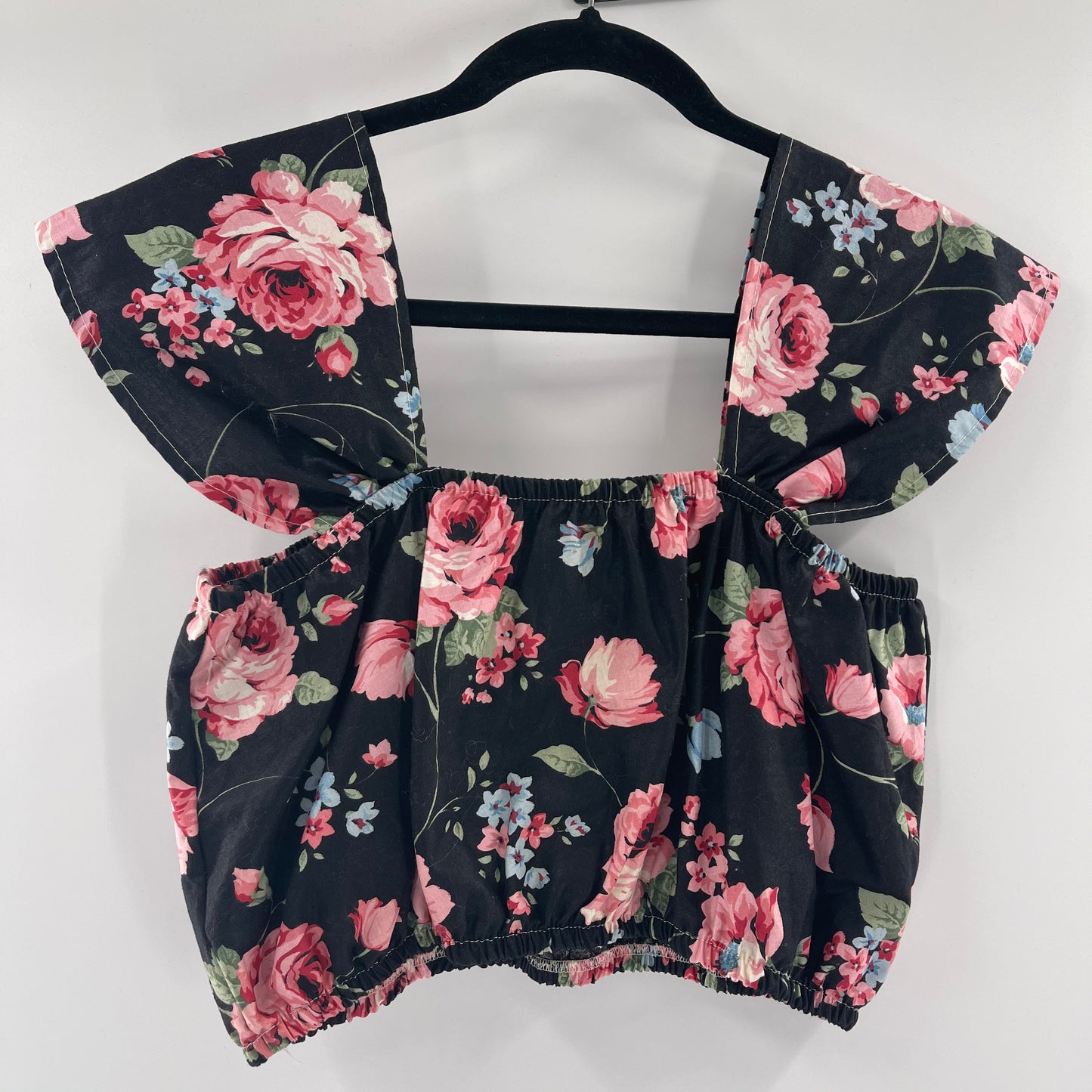 Urban Outfitters Black Floral Crop (M/L)