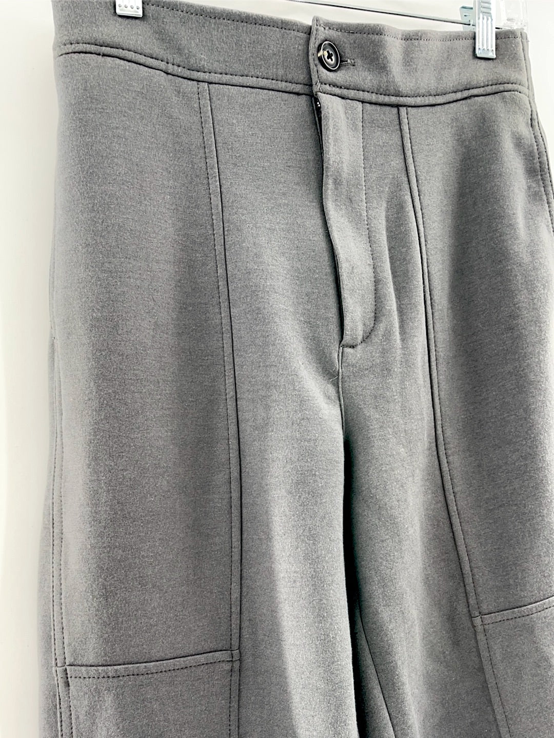 Urban Outfitters Gray Sweatpants Trousers (Size M)