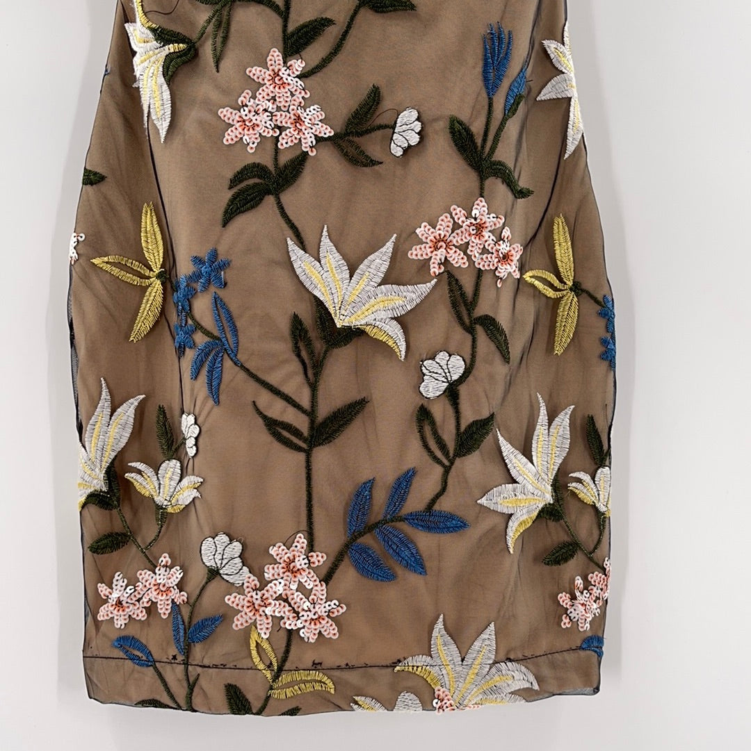 Endless Rose - Mesh Beige Flower Embroidered / Threaded Flowers Mini Skirt (XS)