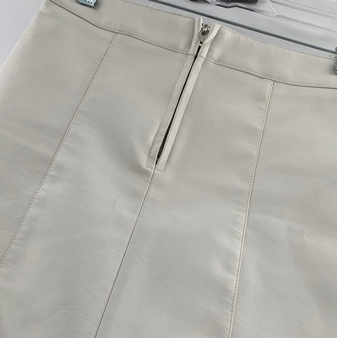 White Vegan Leather Mini Skirt (SzS)