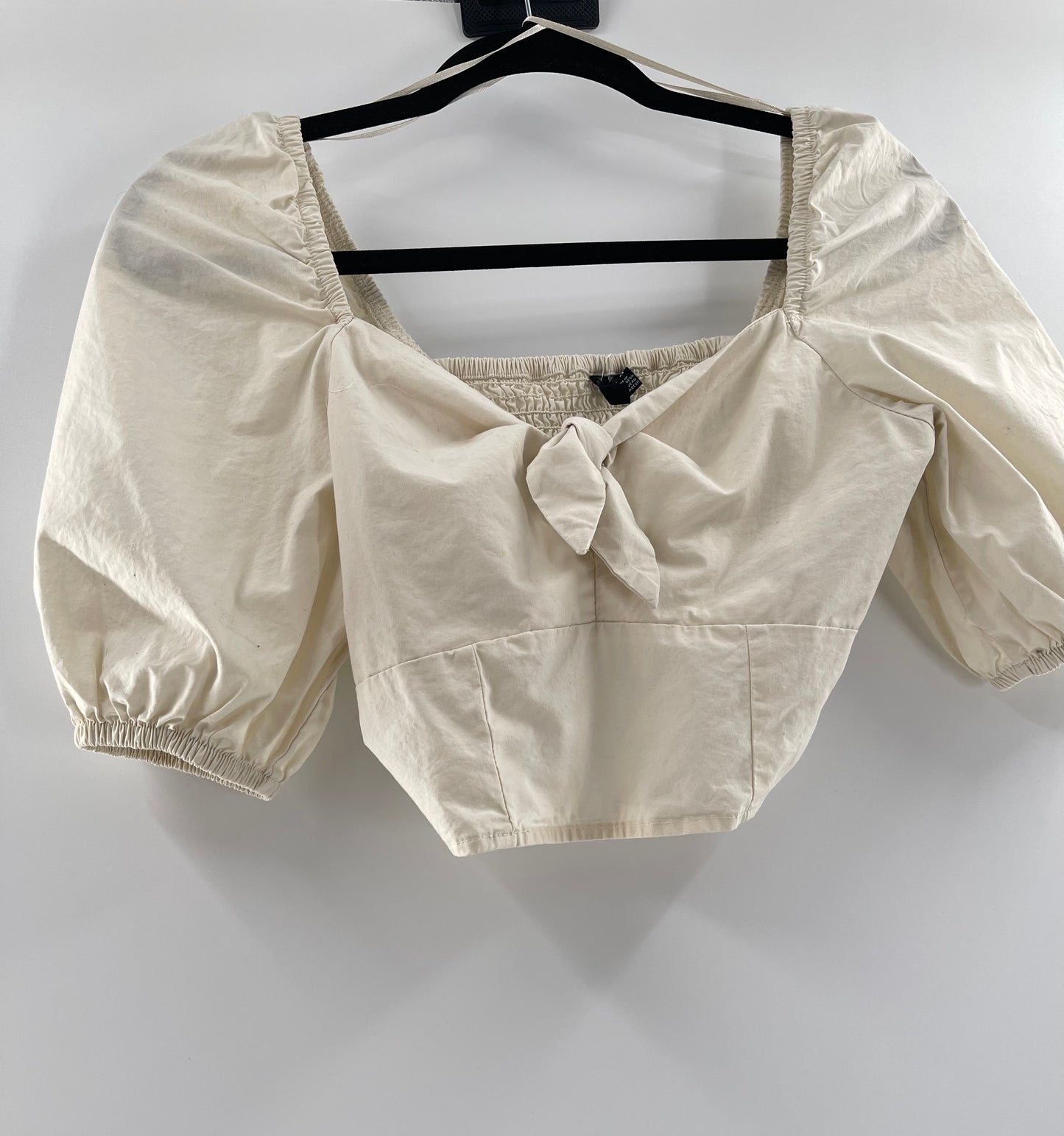 Veromoda White Crop with Tie Front and Puff Sleeves (XS)