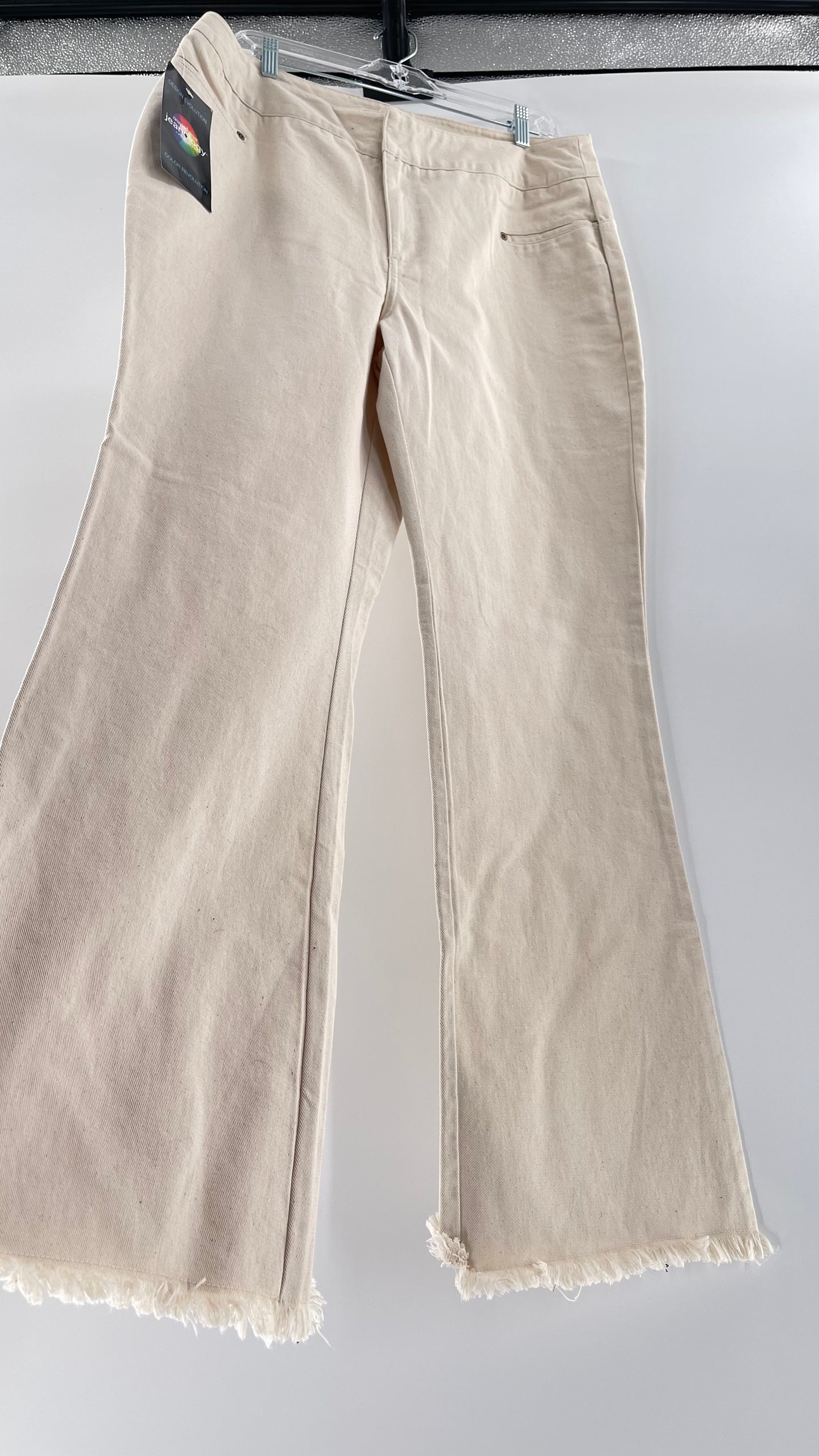 Vintage Jeanology Beige Raw Edge Hem Flare Jeans (16)