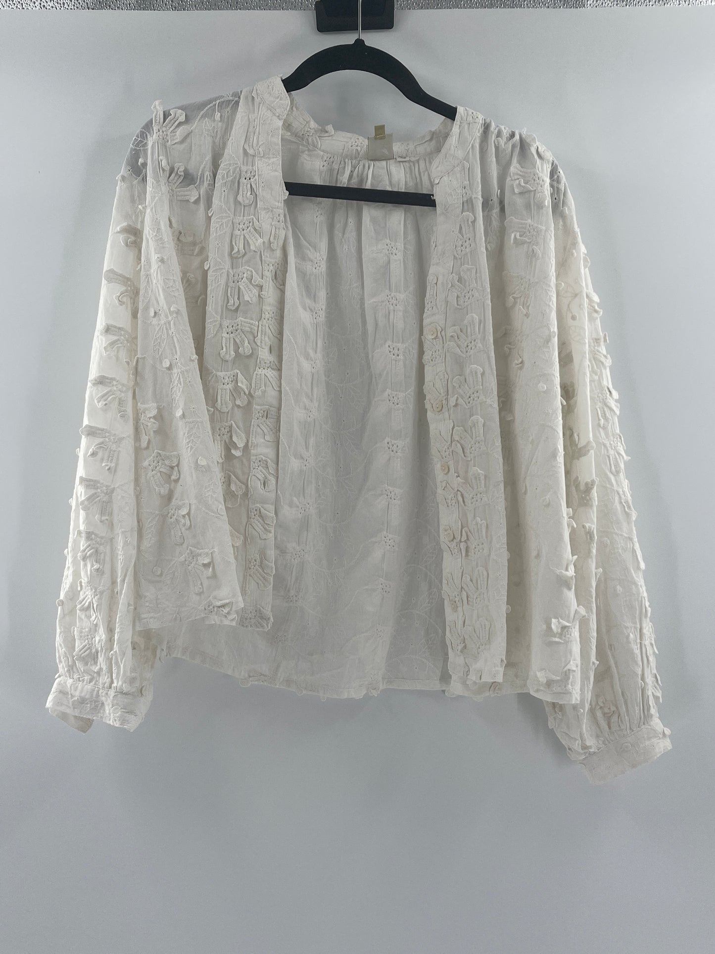 Seen worn kept textured lace blouse (6)