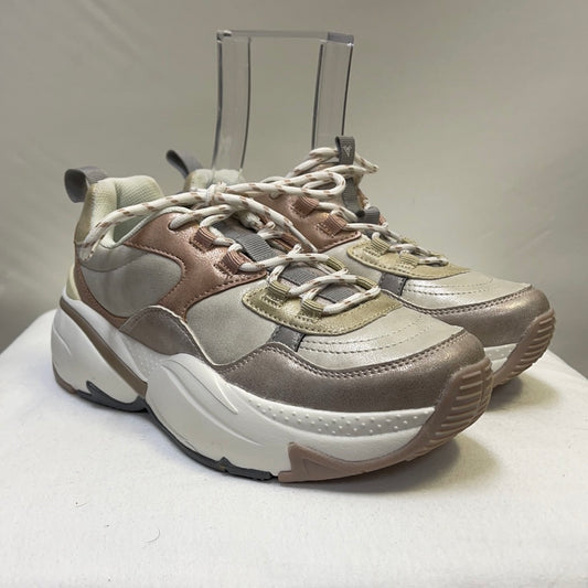 Victoria Sneakers