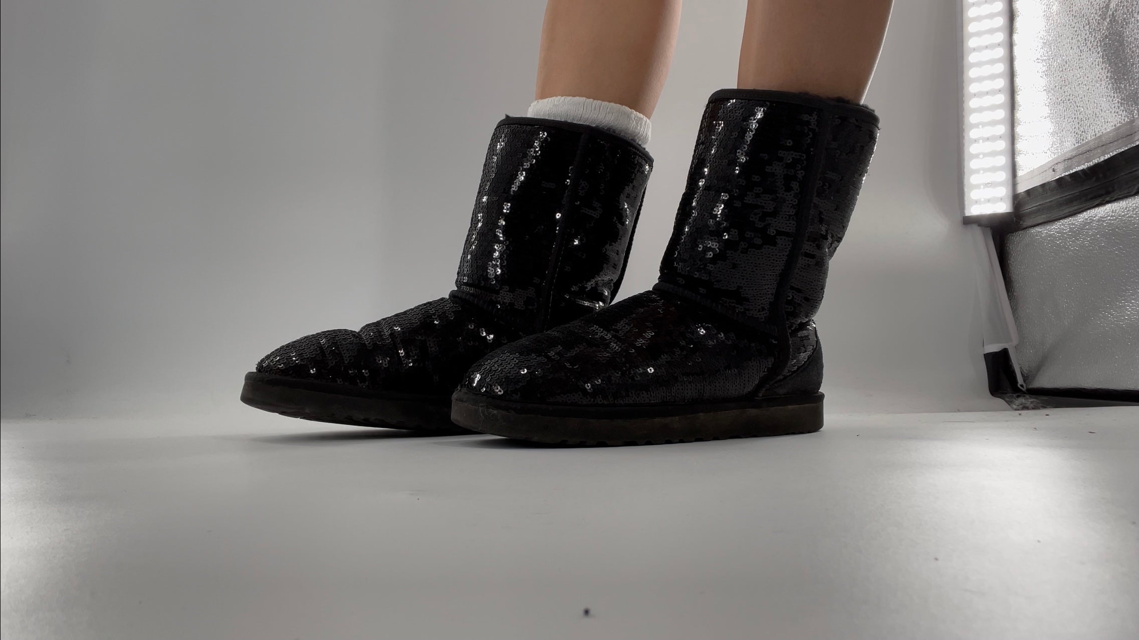 UGG 3161 Classic pop Short Black Sequin Sparkle Sheepskin