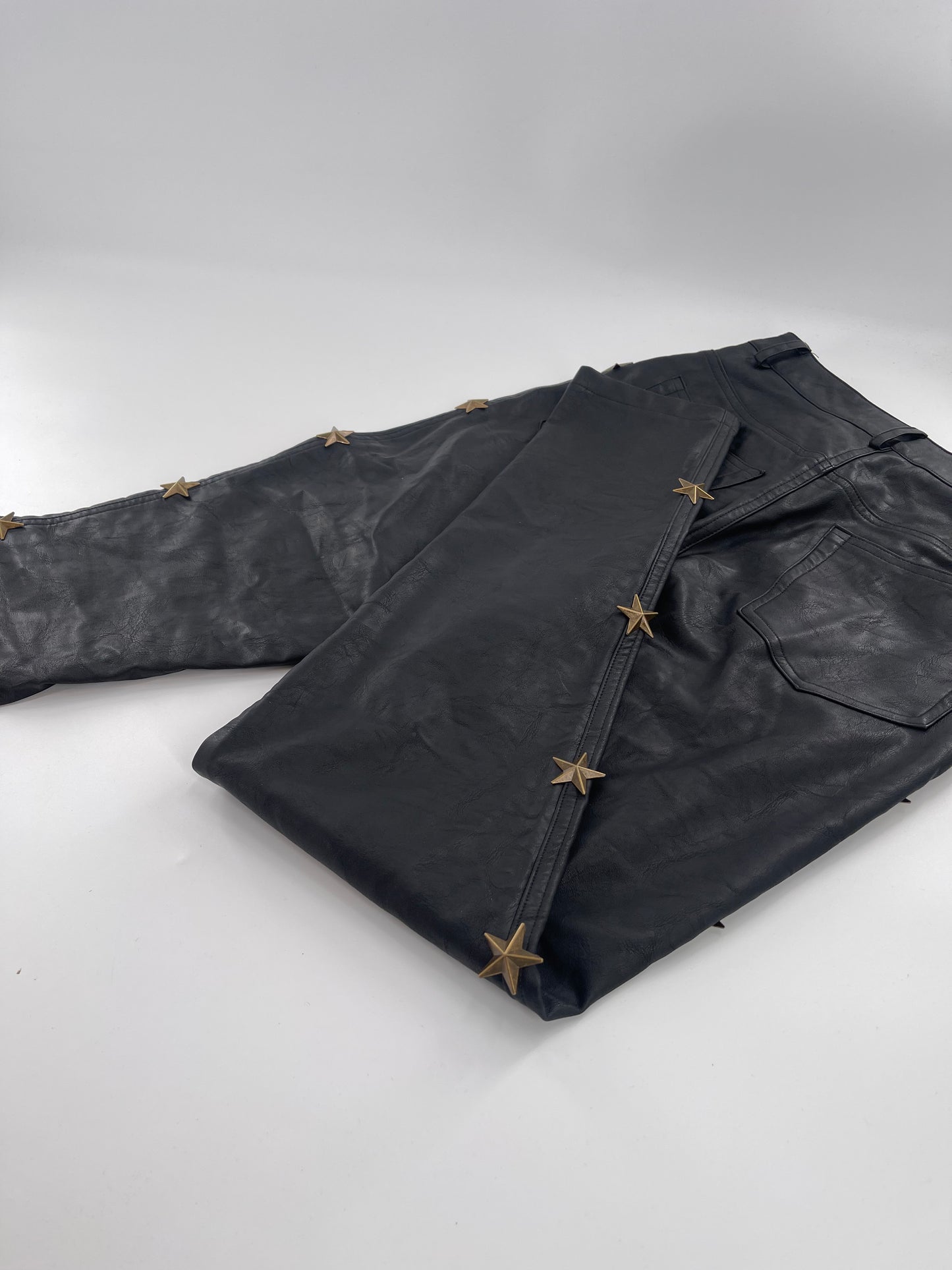 Jagger & Stone Faux Leather Pants with Metal Stars (Sz 6)