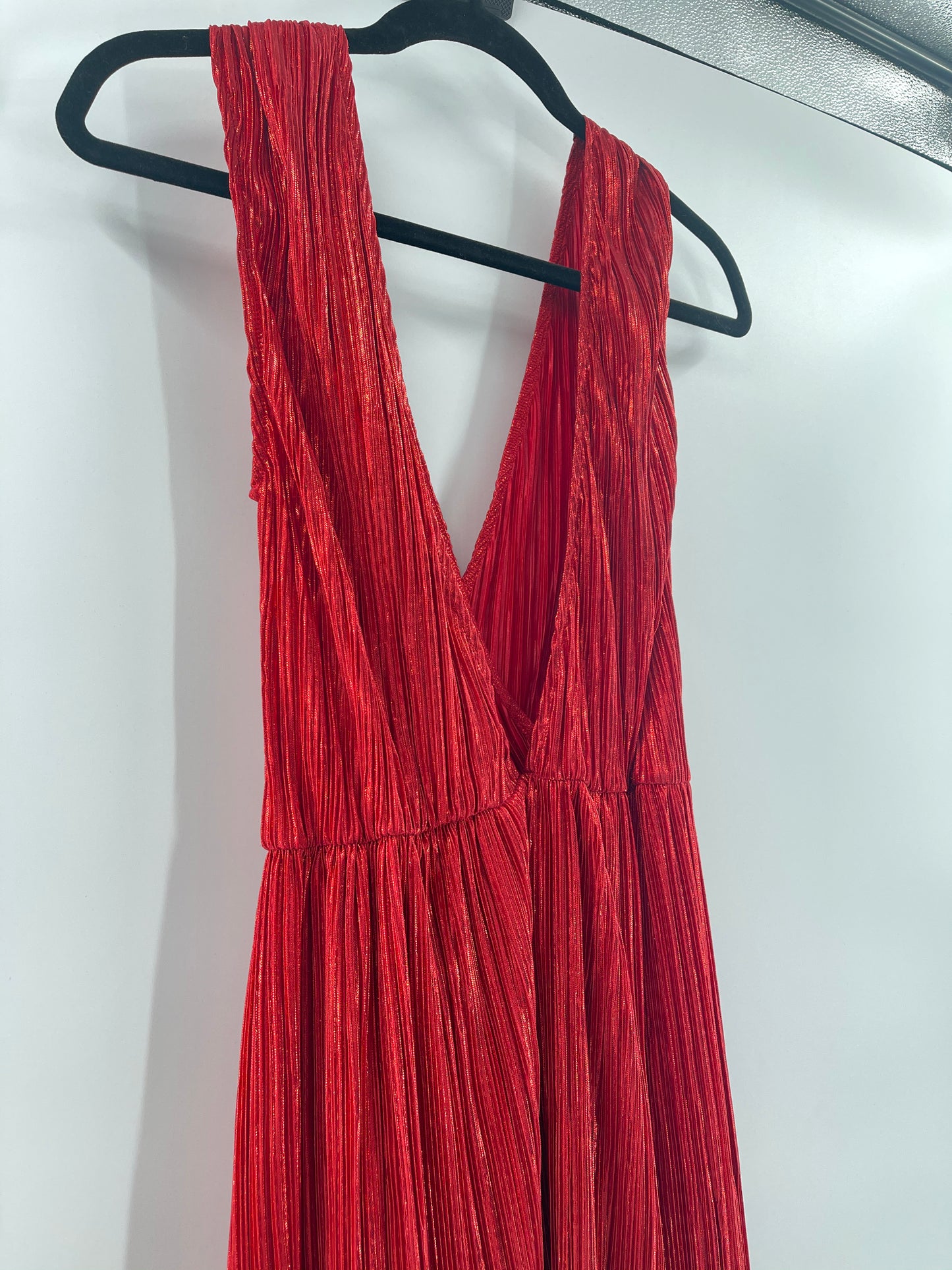 OML Anthropologie Metallic Red Pleated Deep V Neck Sleeveless Mini Dress (Size M)