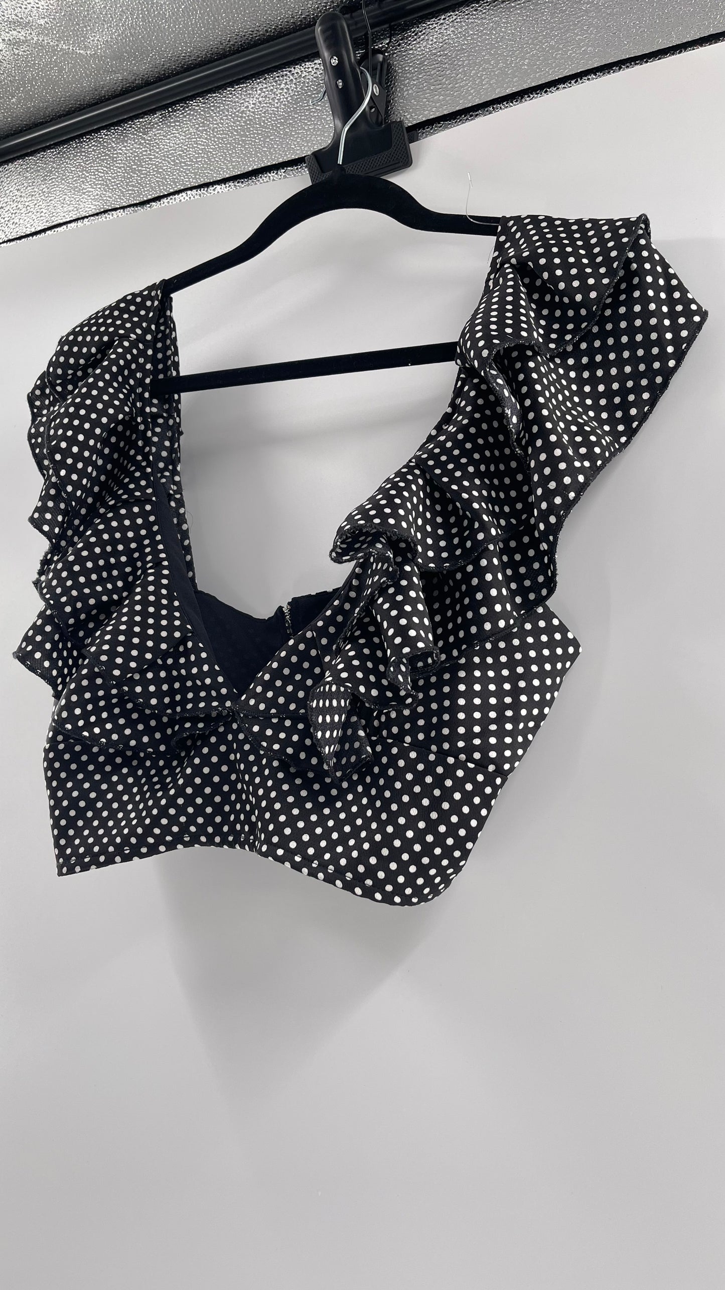 Polka Dot Ruffle Neckline Crop (Medium)