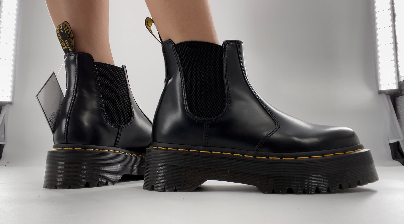 Dr martens 2976 quad on sale platform chelsea boots in black