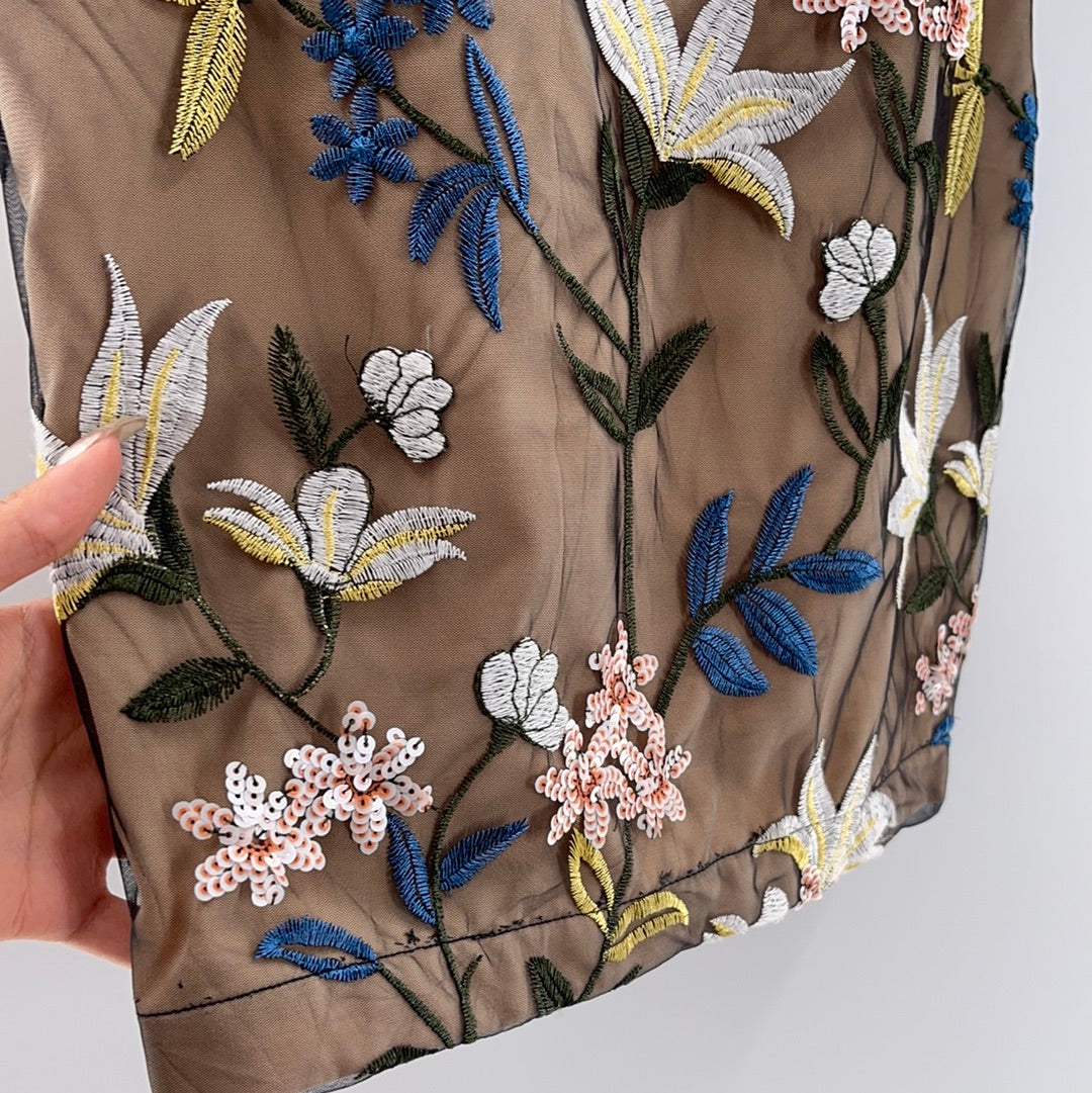 Endless Rose - Mesh Beige Flower Embroidered / Threaded Flowers Mini Skirt (XS)