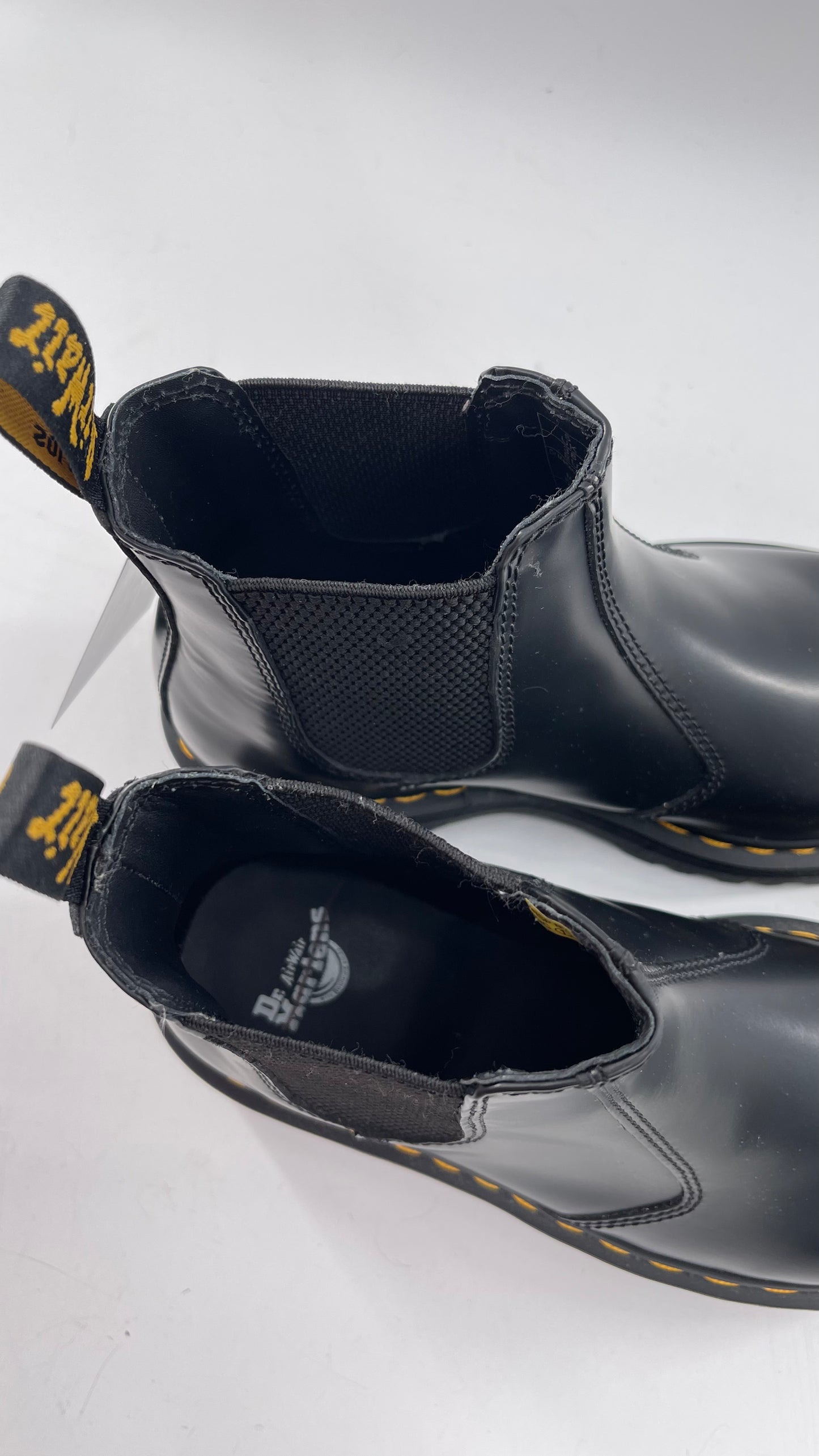 Dr. Martens 2976 Platform Chelsea Boot Black Polished Smooth (7L)