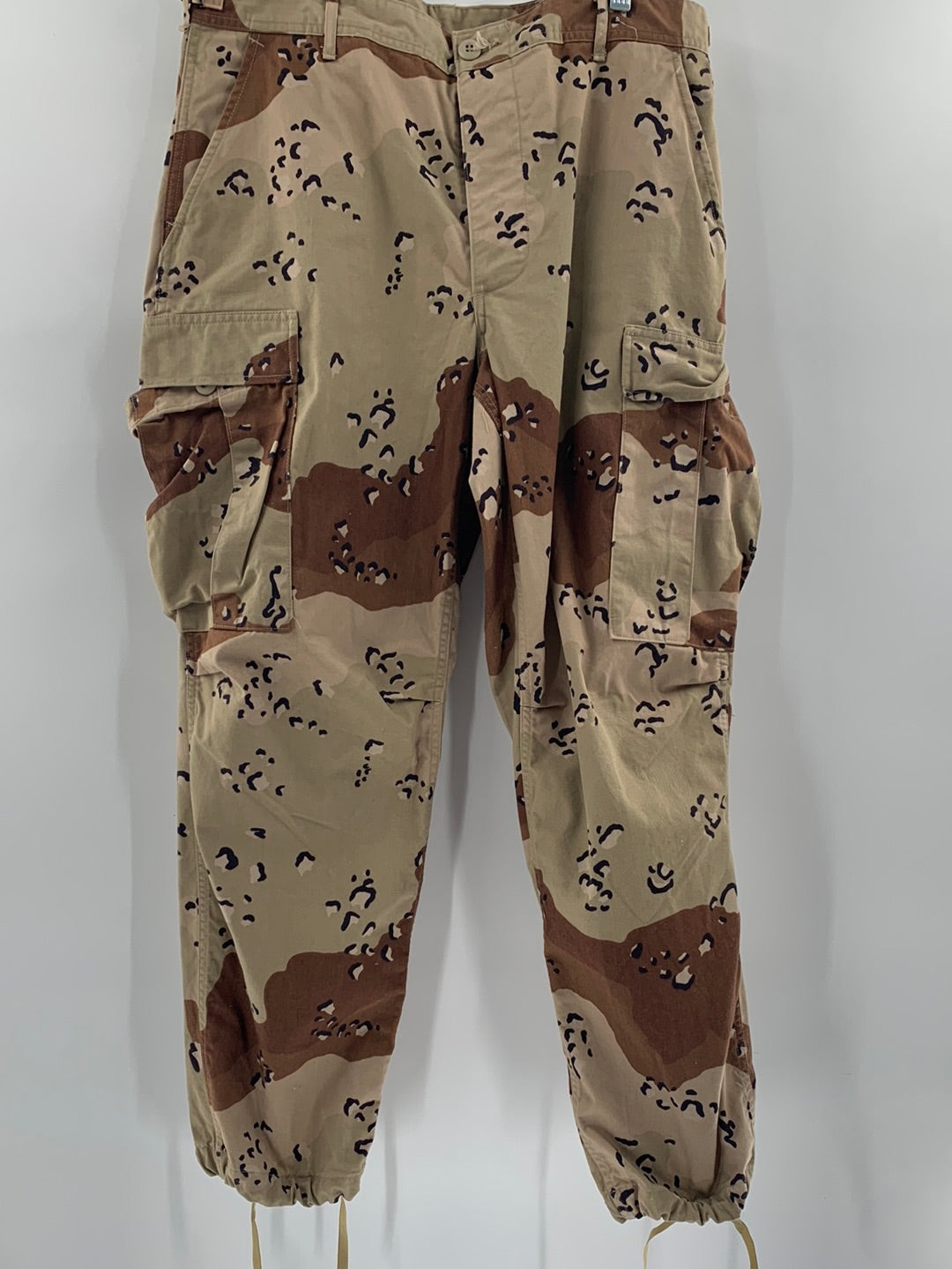 Urban Outfitters Army Surplus Cargo Trousers (Size Medium)