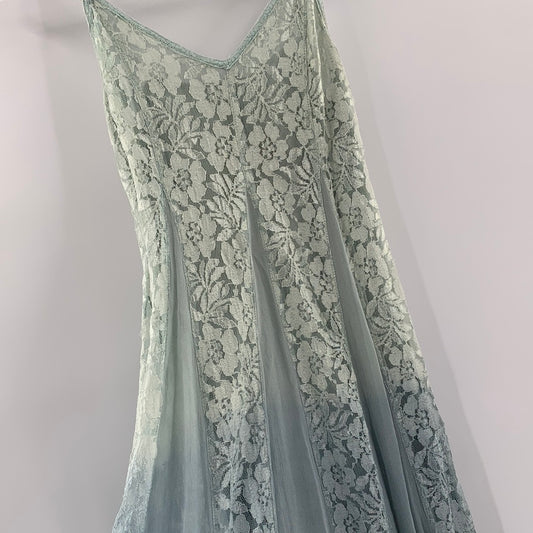 Kimchi Blue - Urban Outfitters - Aqua / Light Green Flower Lace Dress Midi Dress (Size 0)