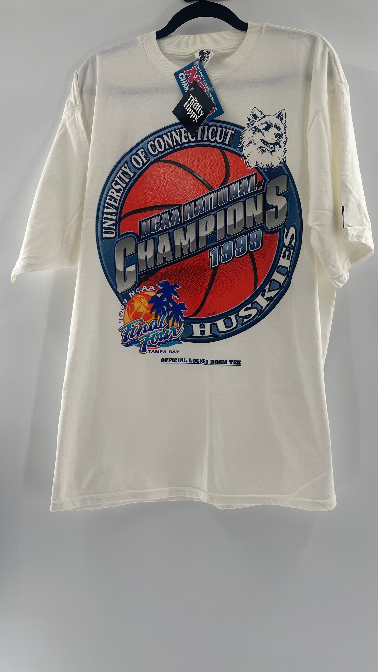 Deadstock Vintage UCONN NCAA Championships 1999 T Shirt (XL)