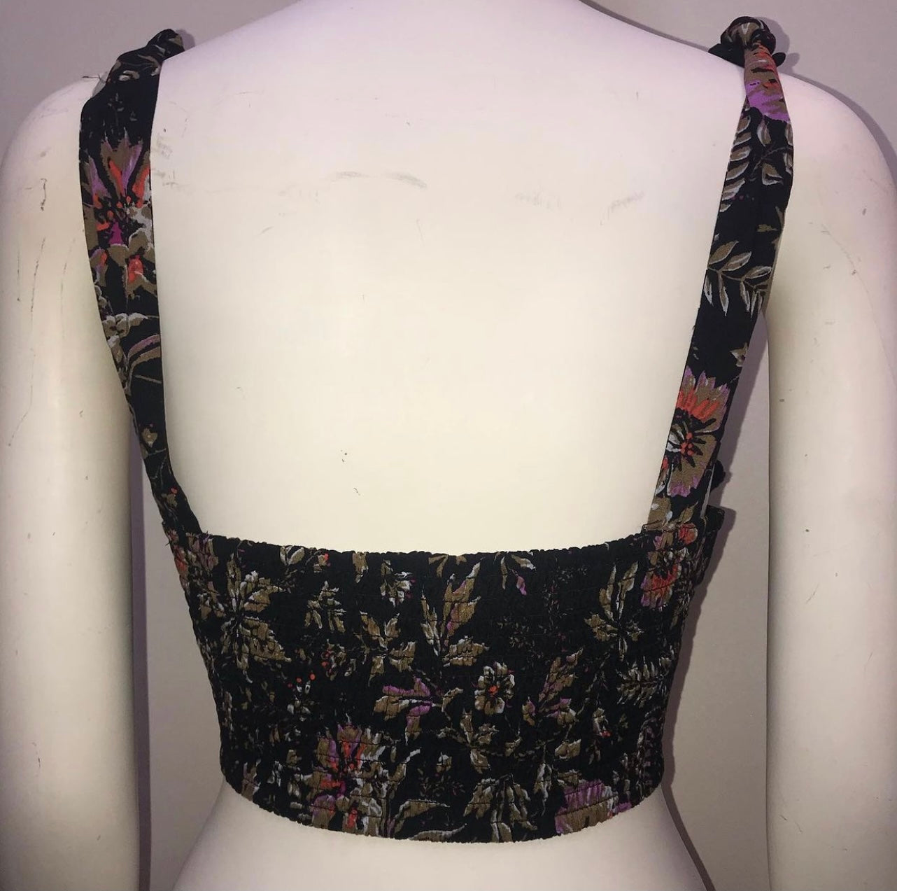 Intimately Free People Black Floral Cropped Tank (XL)