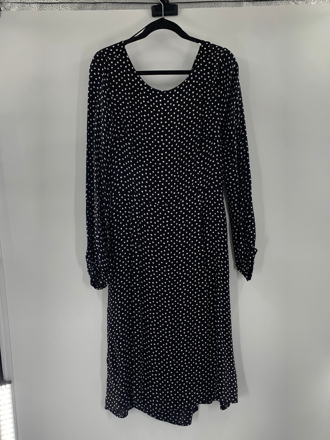 Anthropologie Black Satin With White Polka Dots Long Sleeve Back Open – The Thrifty Hippy