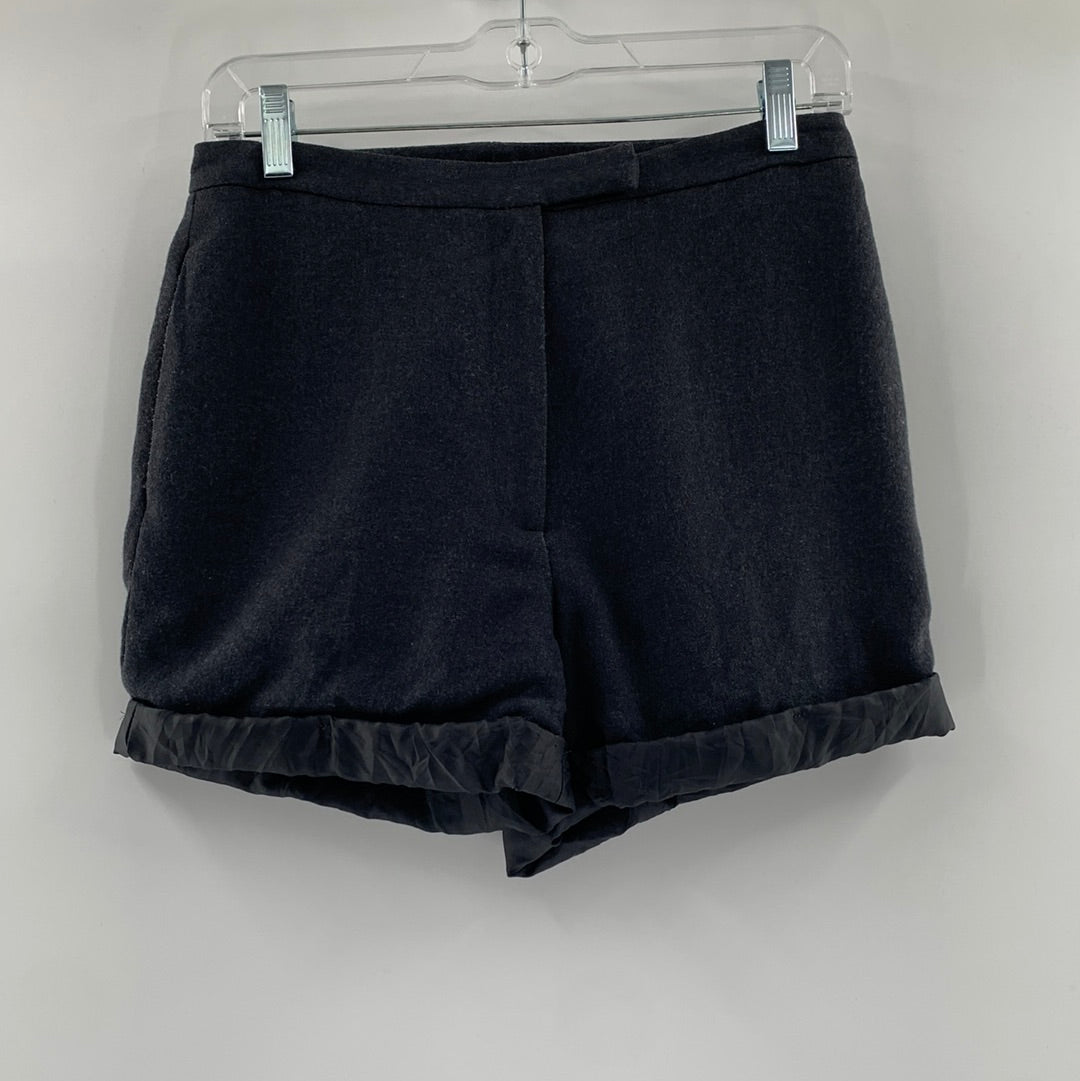 Urban Outfitters - Grey Cuffed Hem Shorts (Size 4P)